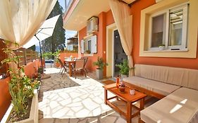 Kosmas Family House